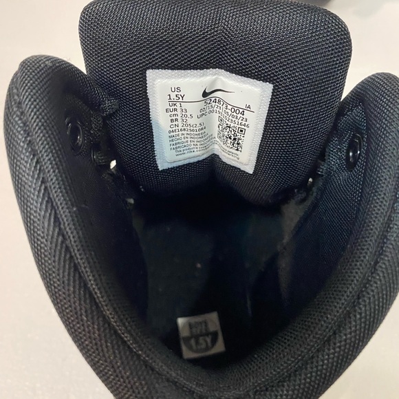 Nike Black High-Top Sneakers SZ 1.5Y - Picture 6 of 6